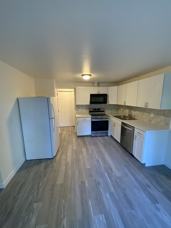 2016 Porta Ct Nw - Photo 6 of 11