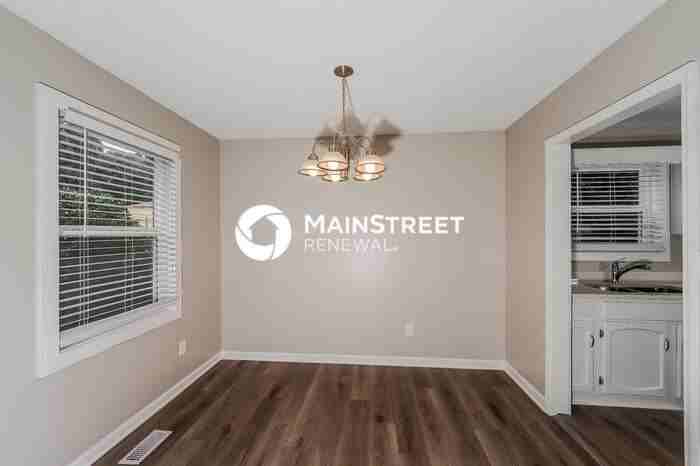 1729 Tall Oak Cir - Photo 7 of 17