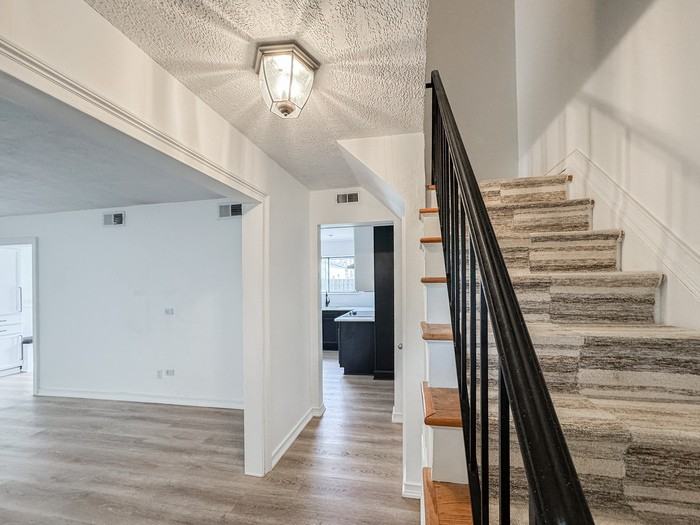 3641 Sea Gull Rd - Photo 4 of 49