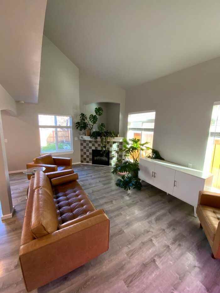 2305 179th Street Ct E - Photo 3 of 12