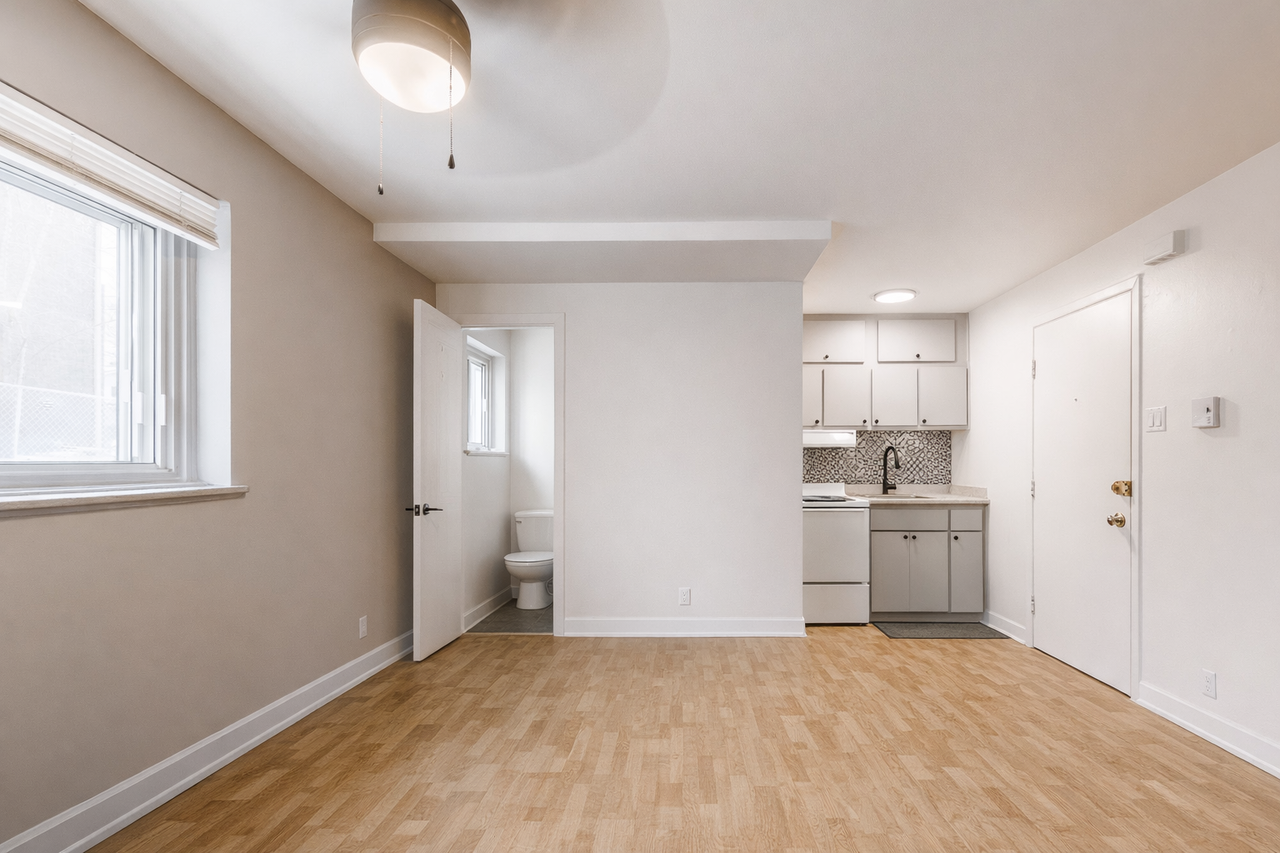 1790 Westgate - Photo 3 of 41