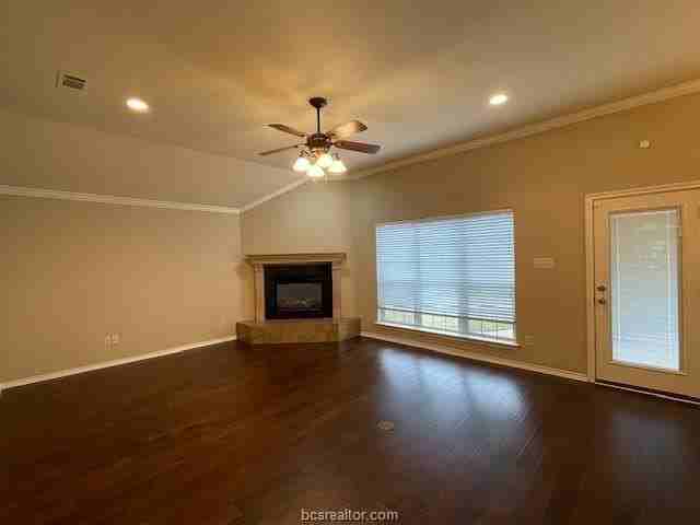 4206 Ludlow Ln - Photo 3 of 27