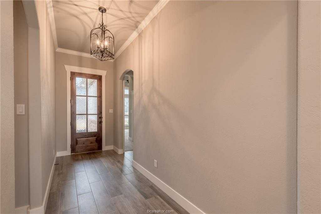 4205 Downton Abbey Ave - Photo 3 of 38