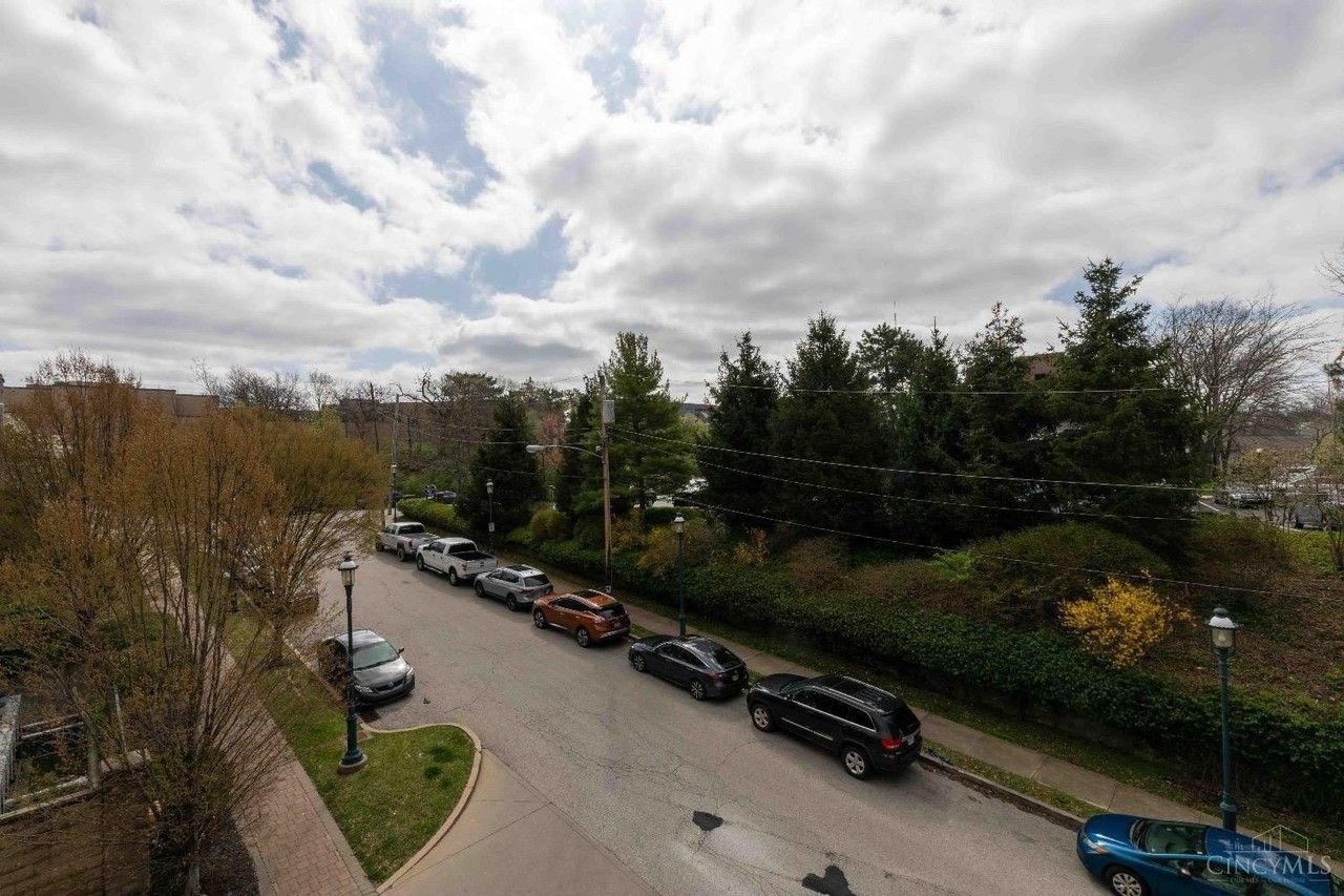 252 Stetson St #301 - Photo 7 of 27