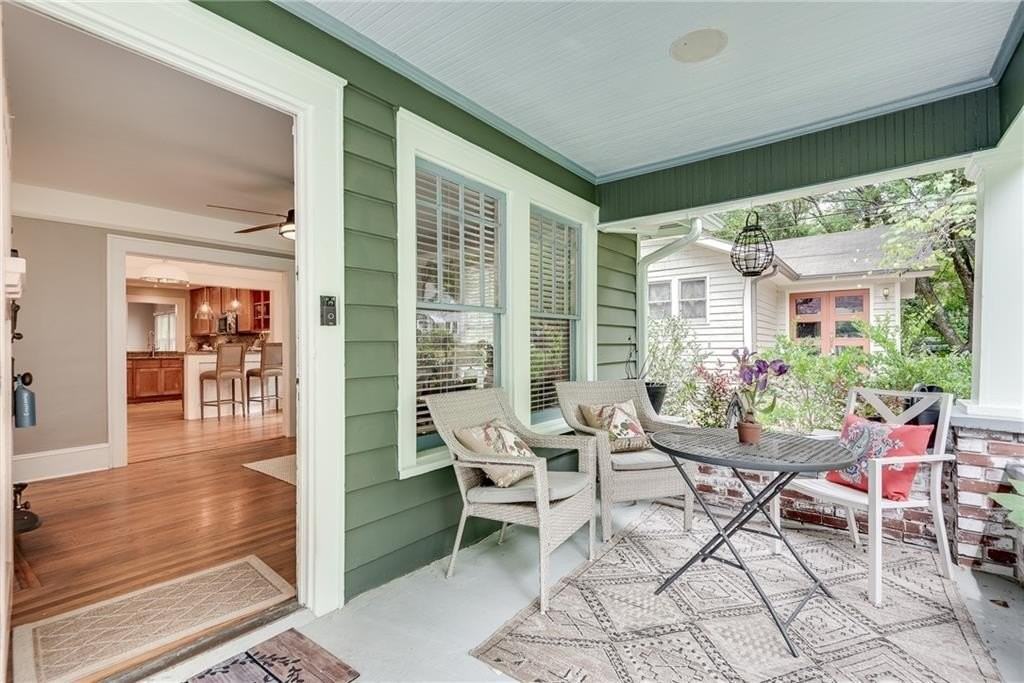 953 Gilbert St Se - Photo 5 of 50