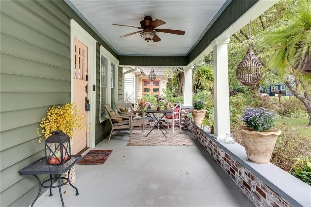 953 Gilbert St Se - Photo 6 of 50