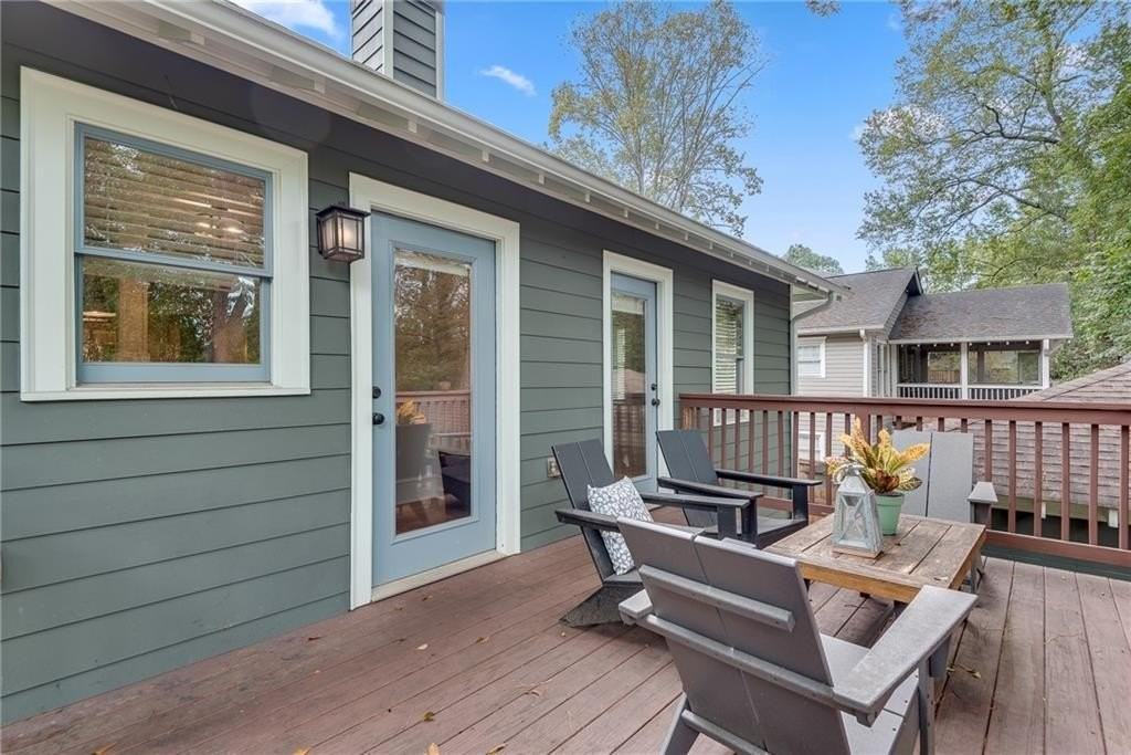 953 Gilbert St Se - Photo 7 of 50