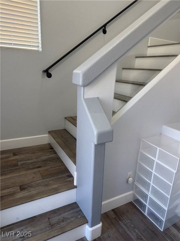 6809 Treble Clef Ave - Photo 6 of 35