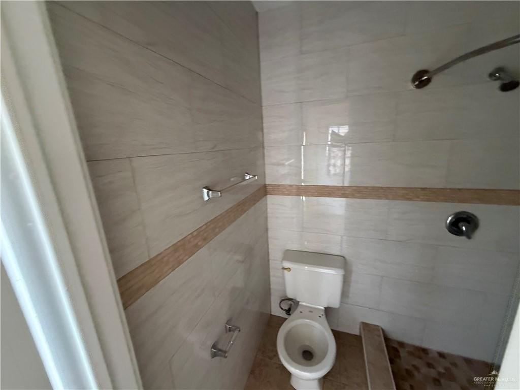 604 E Schunior St - Photo 7 of 12