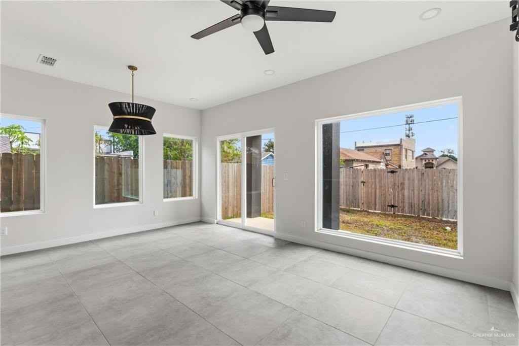 813 S Bicentennial Blvd - Photo 4 of 14