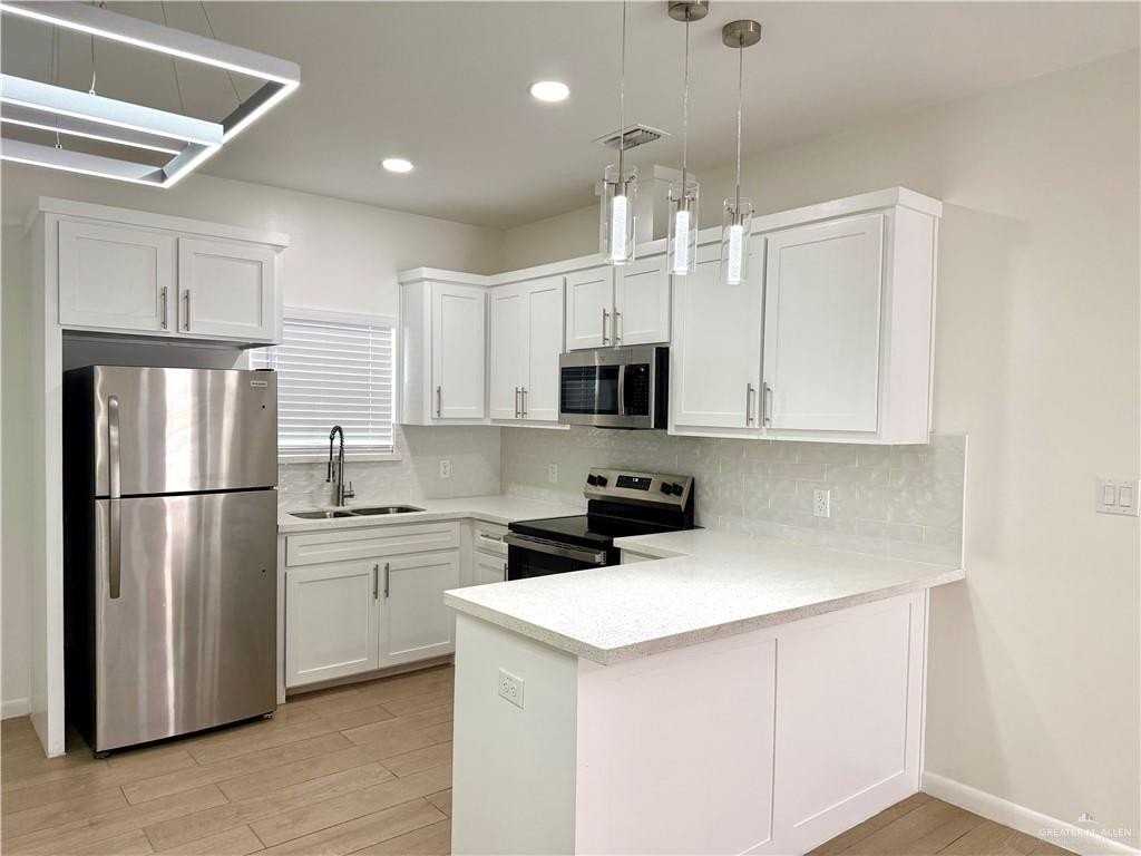 Ozark Ave #3 - Photo 4 of 12