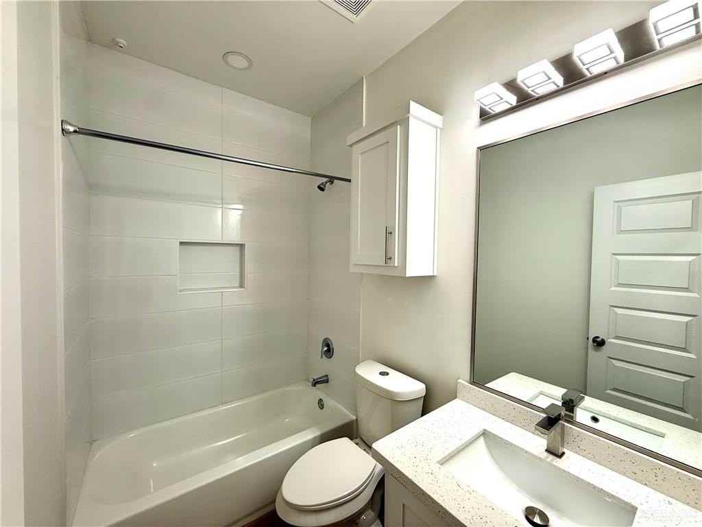 1801 W Violet Dr Apt 4 - Photo 5 of 12