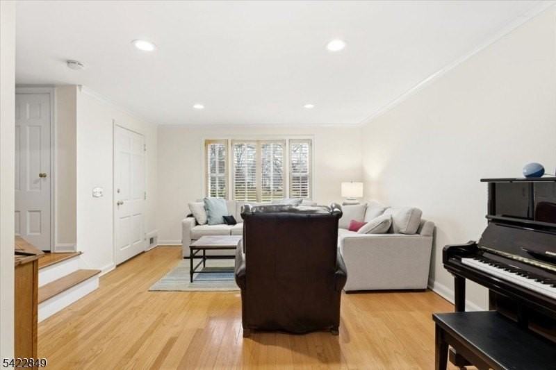 260 Walnut St #9 - Photo 7 of 32