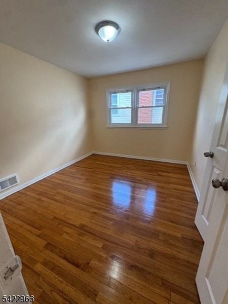 468 Boyden Ave - Photo 7 of 10