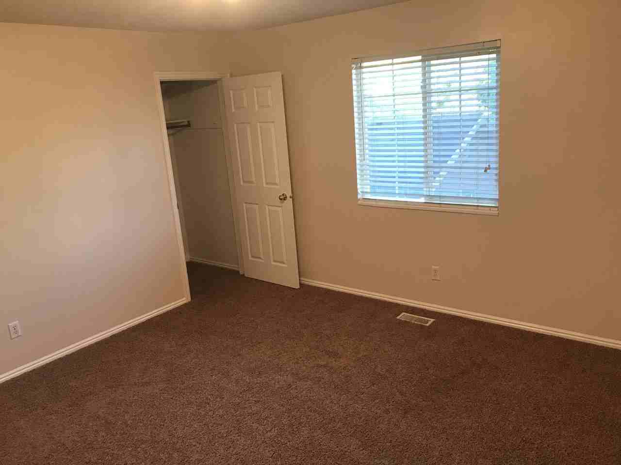 136 W 1320 S - Photo 5 of 18