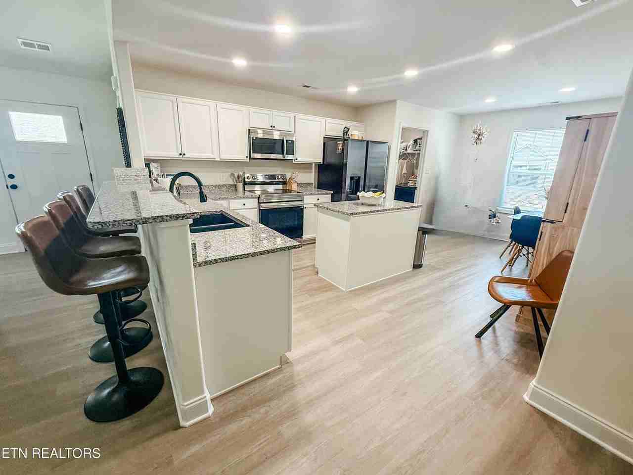 7214 Flint Stone Way - Photo 2 of 8