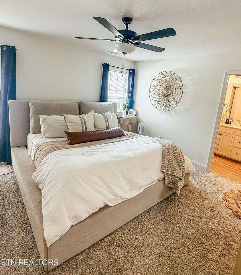 7214 Flint Stone Way - Photo 3 of 8