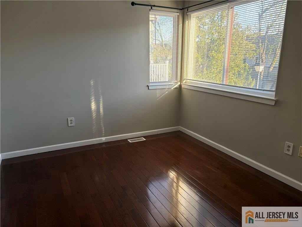 904 Gregorys Way #904 - Photo 5 of 16