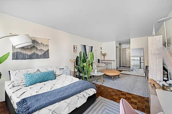 E 57th St #23F - Photo 3 of 17