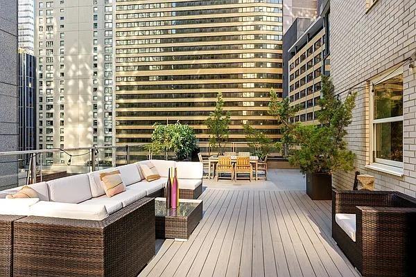 W 53rd St #11BC - Photo 2 of 20