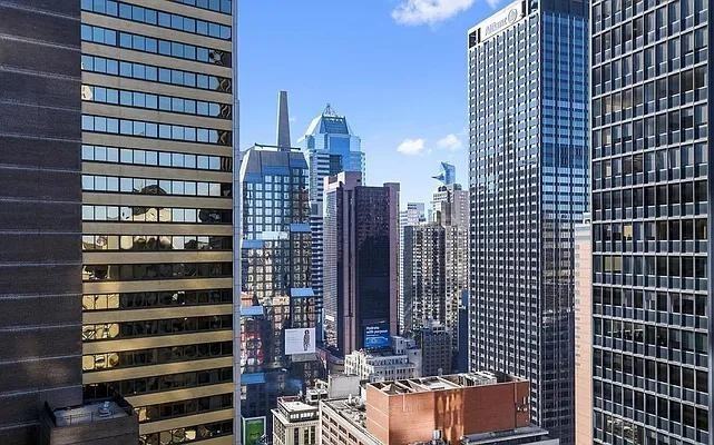 W 53rd St #35D - Photo 4 of 19