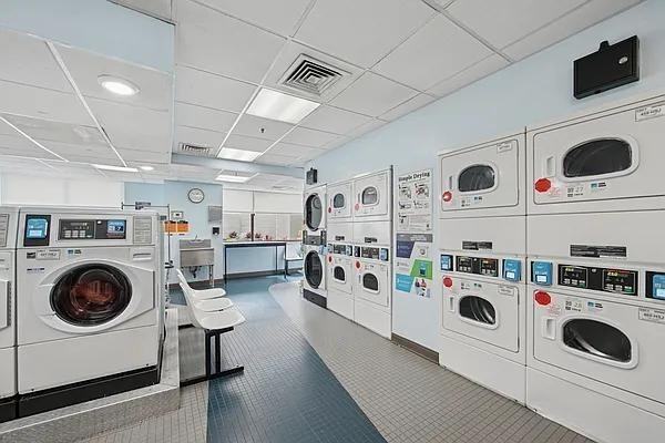 W 89th St #7A - Photo 6 of 20