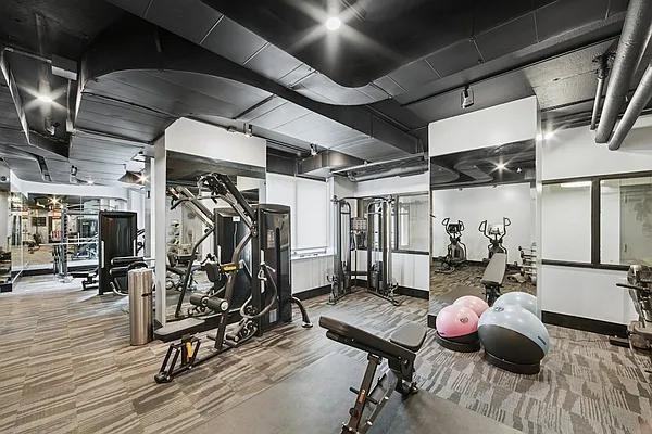 W 89th St #12K - Photo 7 of 20