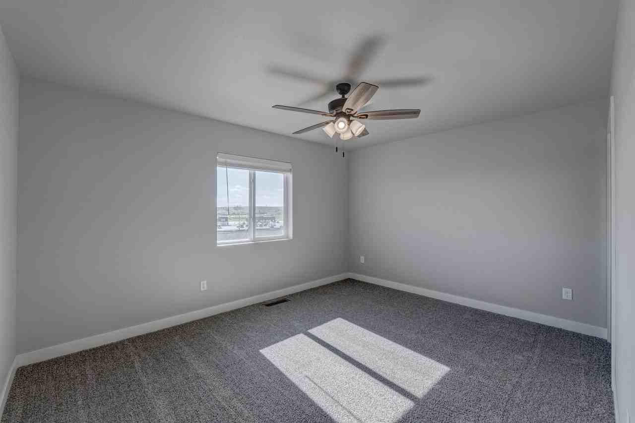 4817 5th Street - Photo 2 of 29