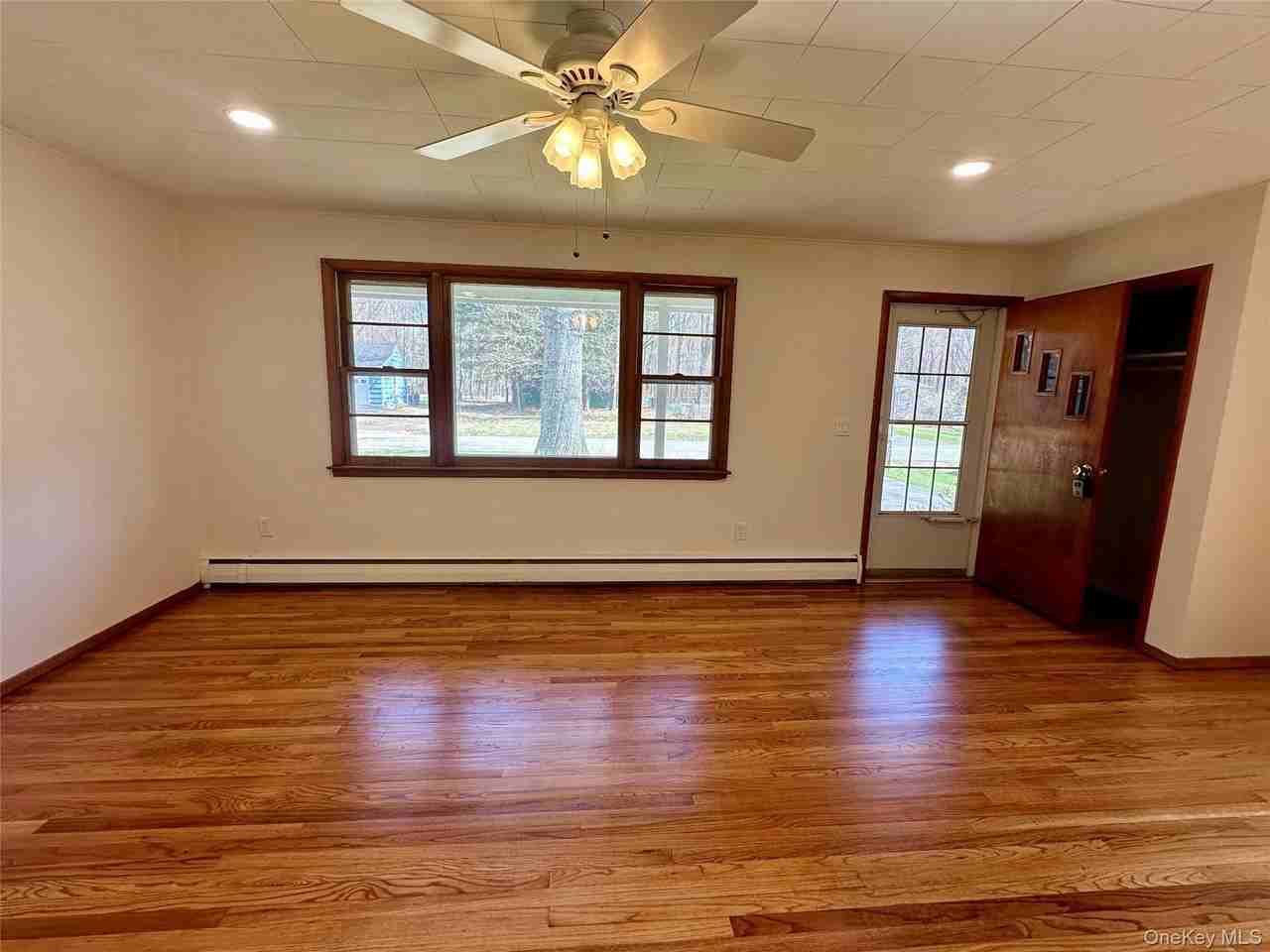 10 Smith St - Photo 6 of 39