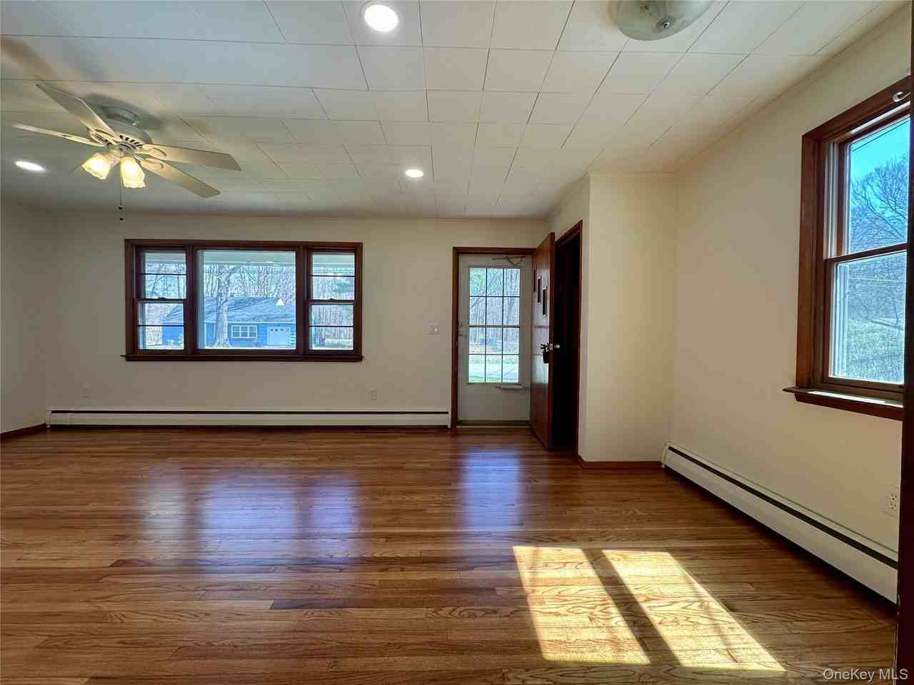 10 Smith St - Photo 7 of 39