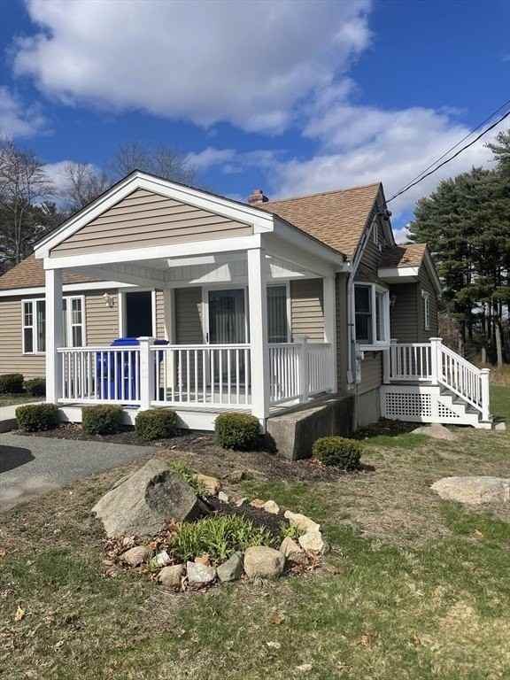 86 Pond St - Photo 2 of 17