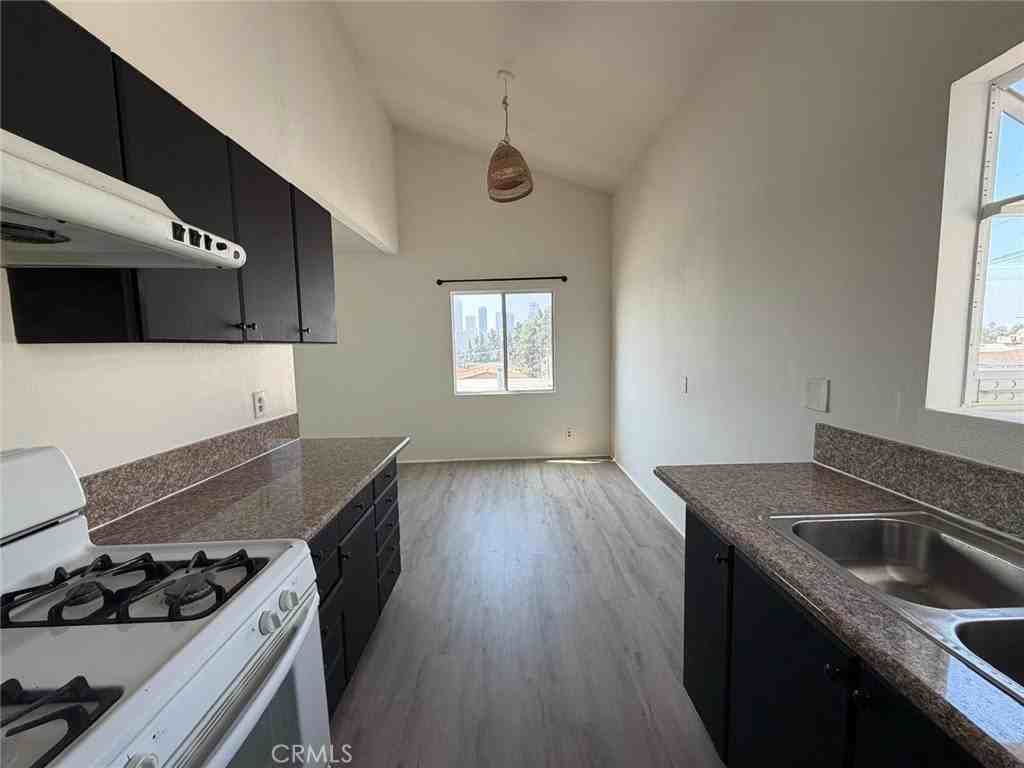 911 N Beaudry Ave #E - Photo 5 of 22