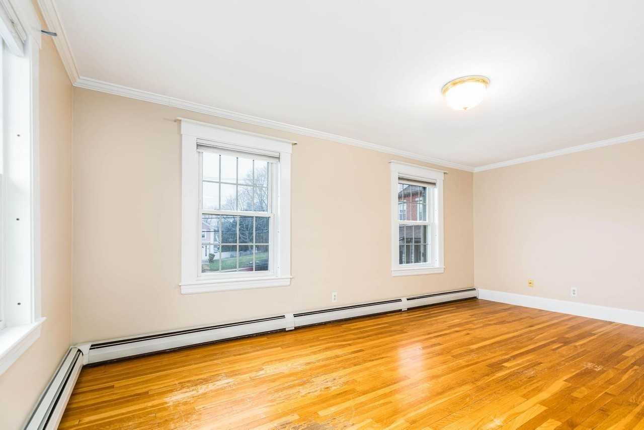 709 Central Ave #4 - Photo 7 of 19