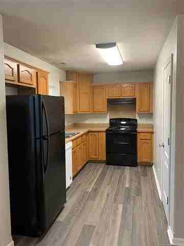 773 Hilltop Dr - Photo 4 of 13