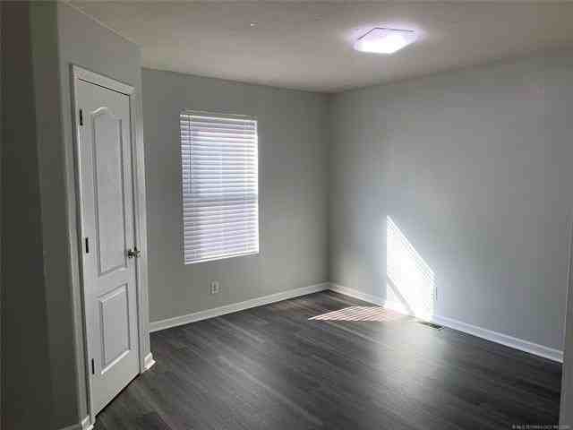 773 Hilltop Dr - Photo 6 of 13