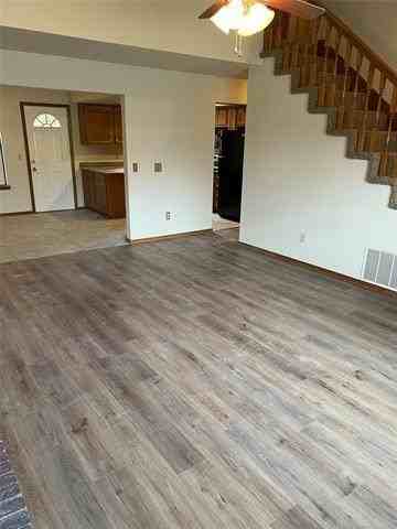 9348 S 93rd East Ave - Photo 4 of 21