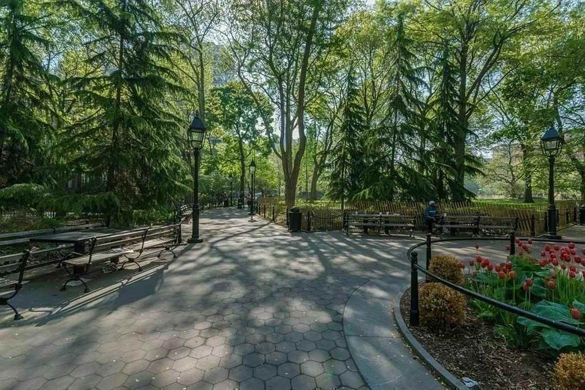 224 Sullivan St #F2 - Photo 6 of 8