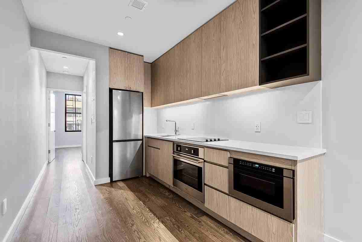 188 1st Ave #2S - Photo 5 of 8