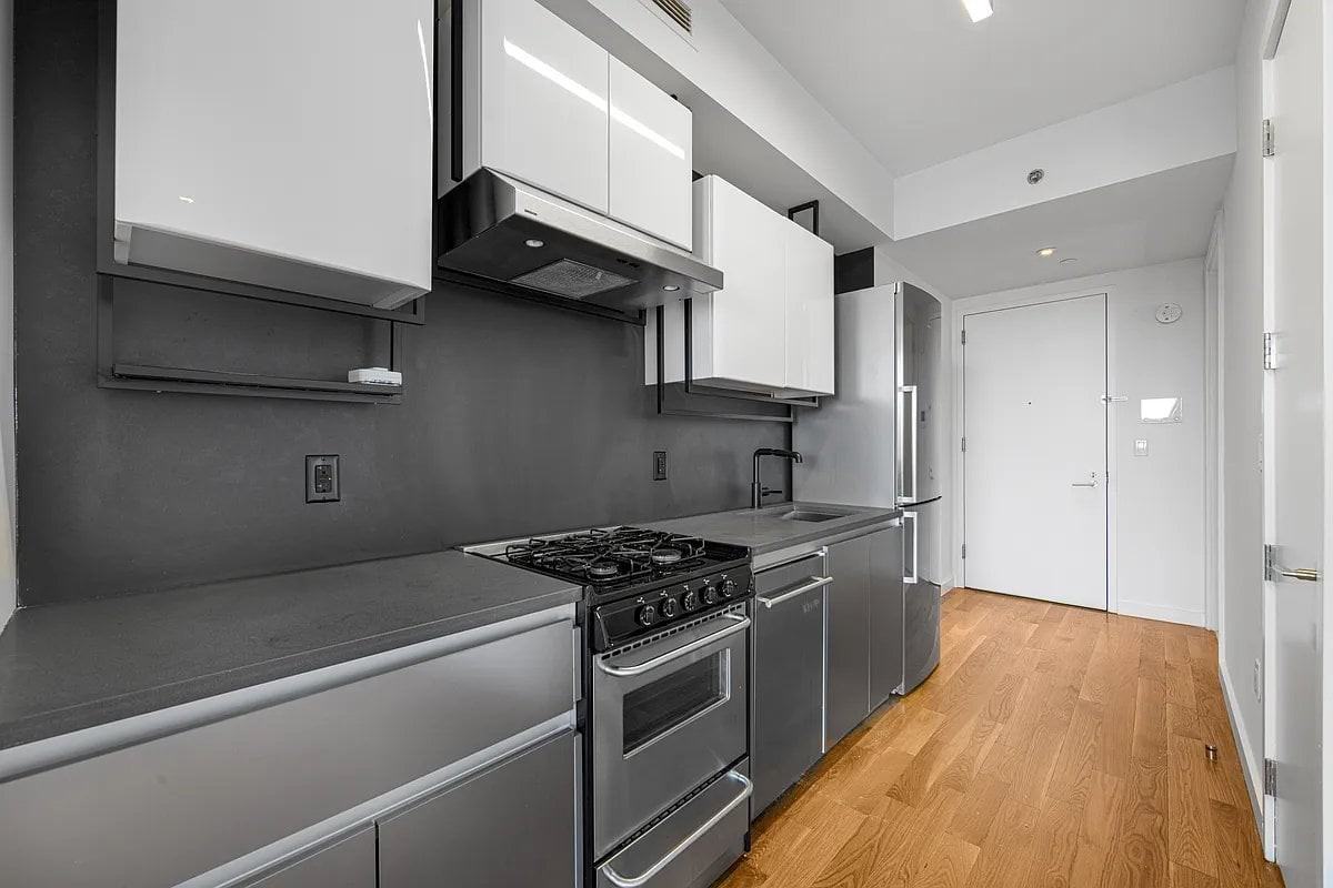 123 Melrose St #535 - Photo 2 of 6