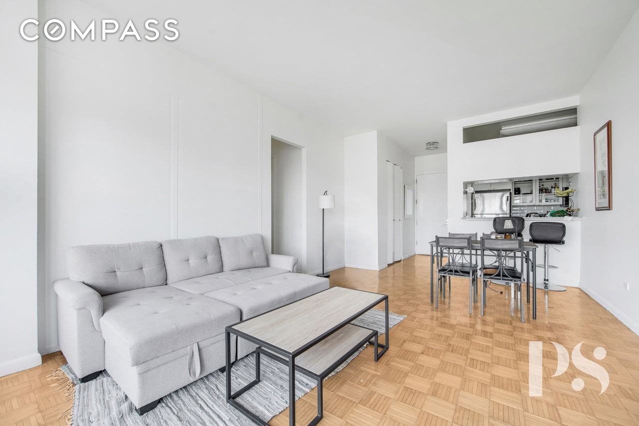 200 E 32nd St #33C - Photo 5 of 12