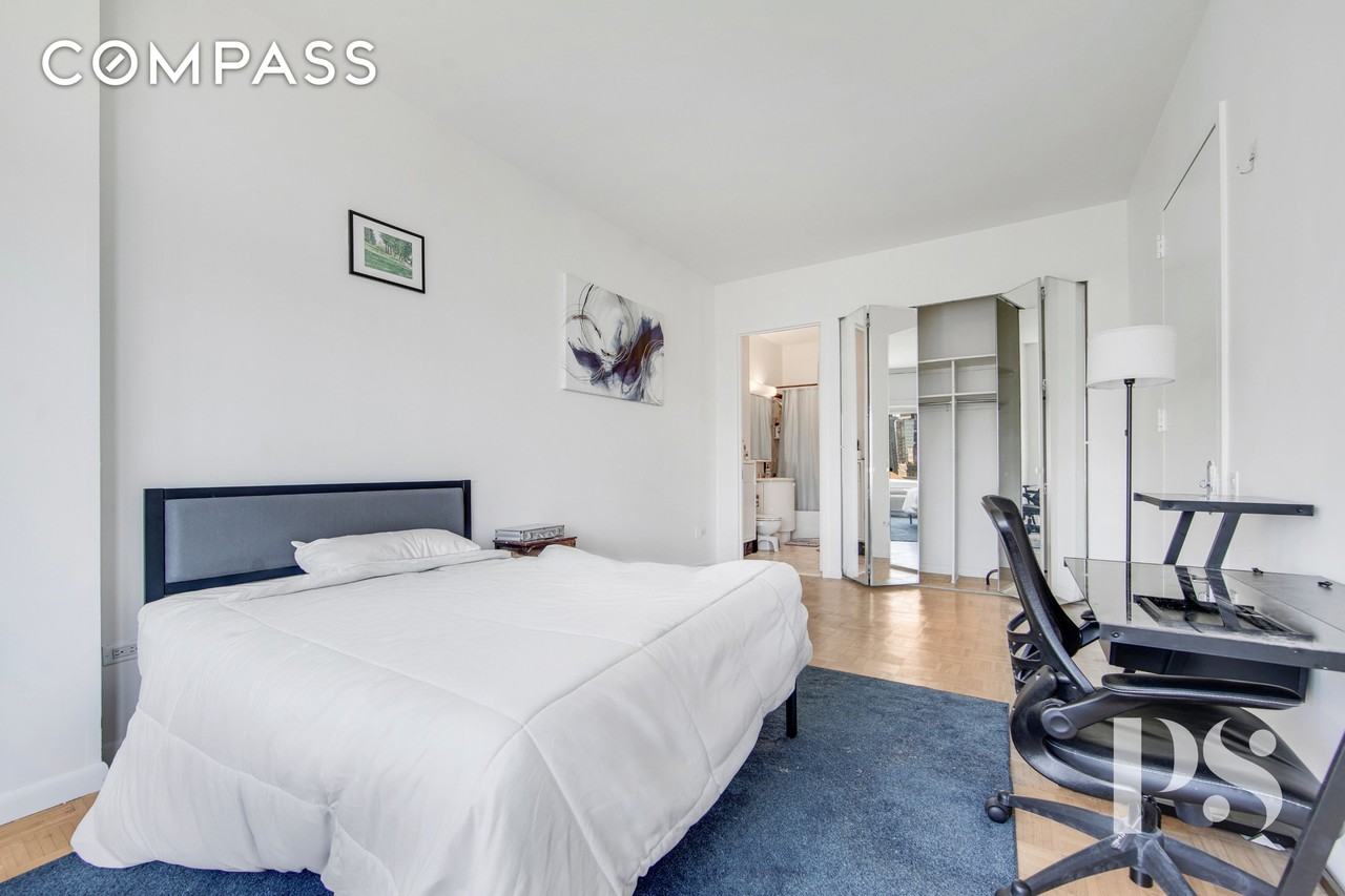 200 E 32nd St #33C - Photo 7 of 12