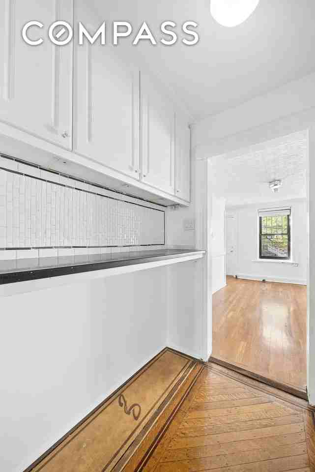 490A Monroe St #1 - Photo 6 of 11