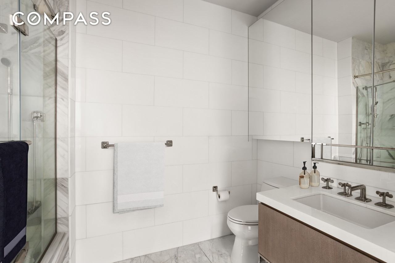 139 Huron St #3C - Photo 5 of 8