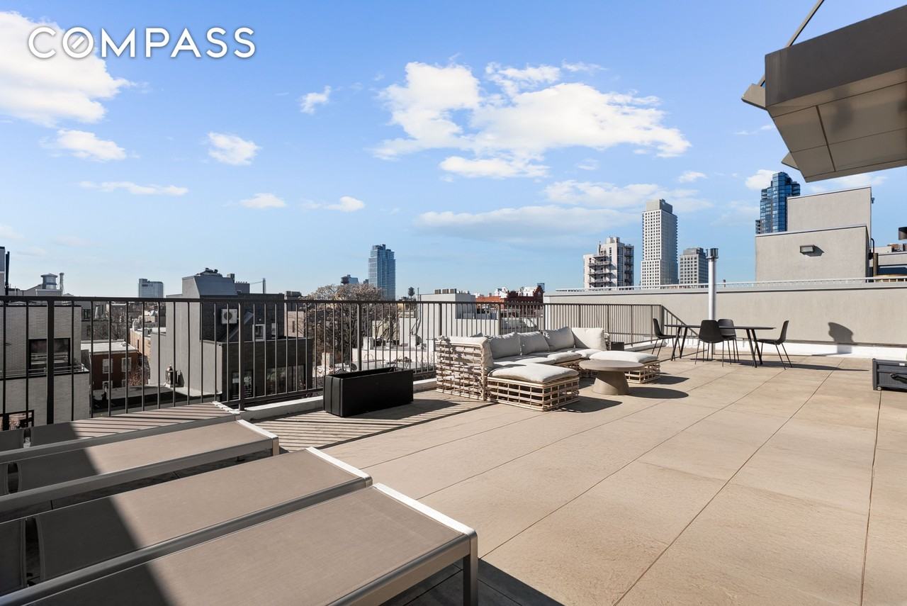 139 Huron St #3C - Photo 6 of 8