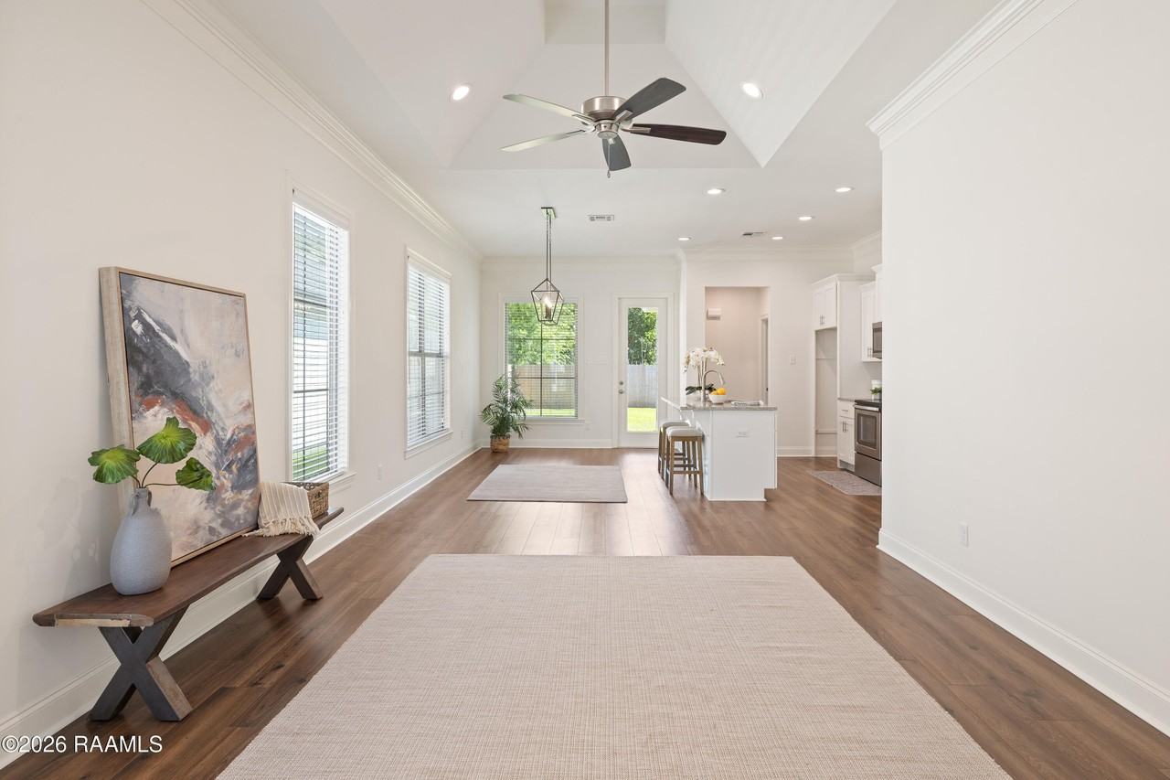 237 Twin Meadow Ln - Photo 3 of 18