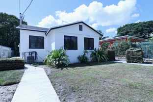 3040 Nw 13th Ave - Photo 1 of 1
