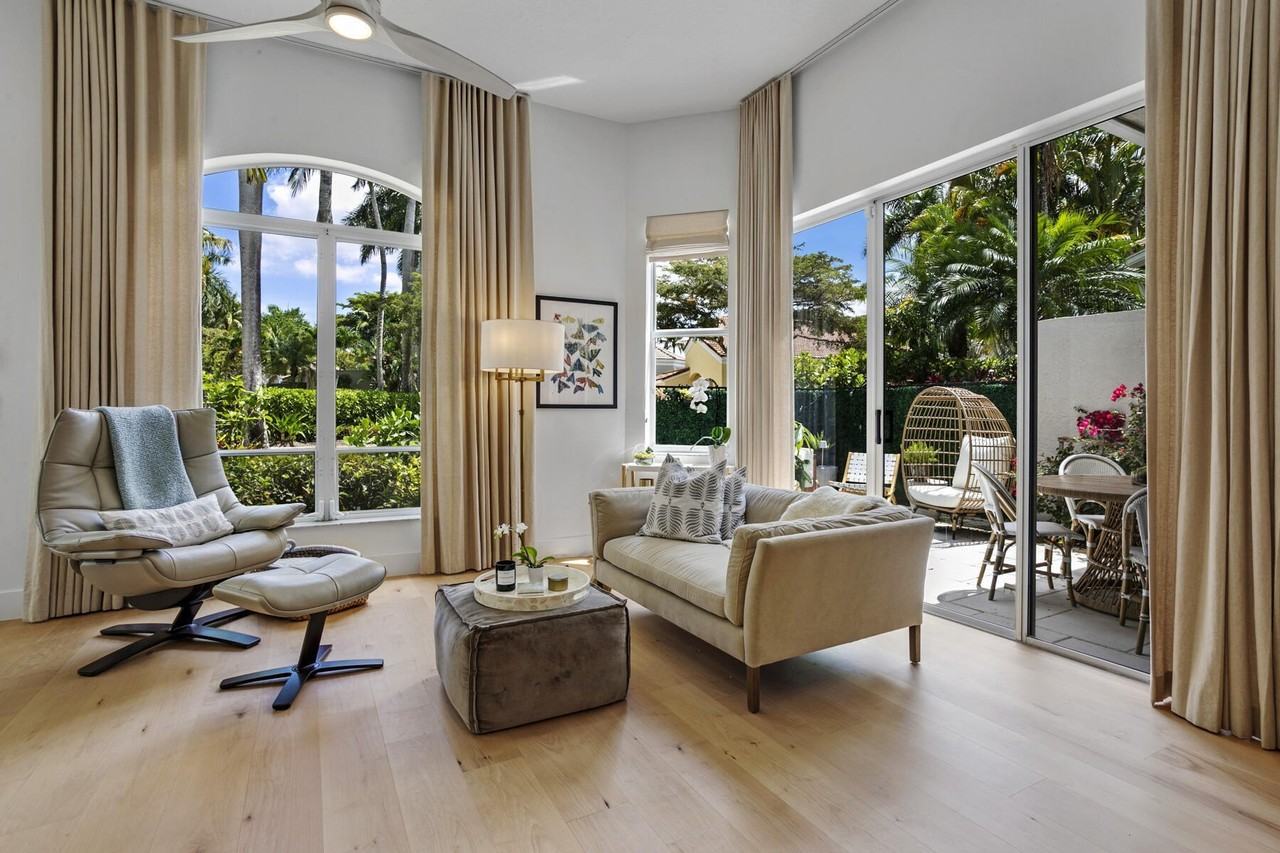 7655 Estuary Ct - Photo 7 of 16