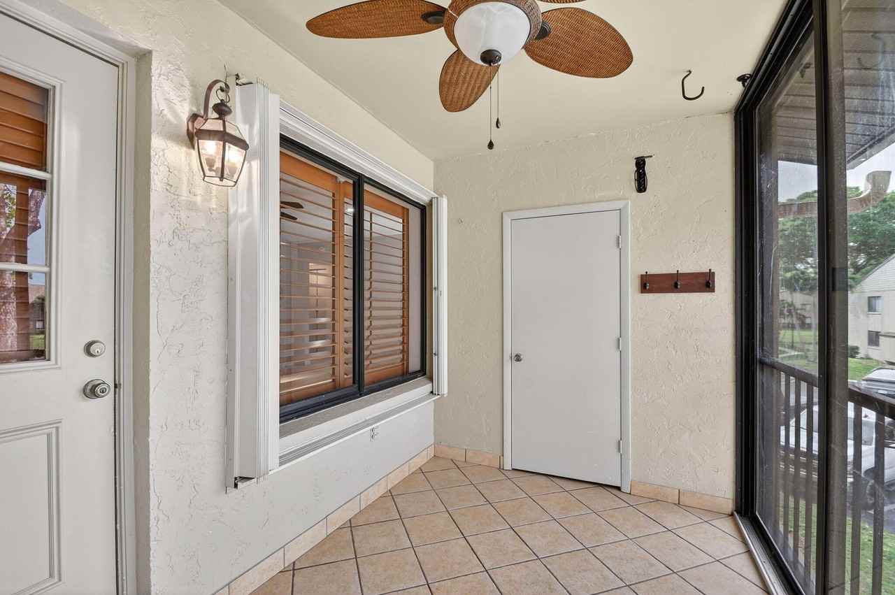 511 Shady Pine Way Apt D2 - Photo 5 of 39