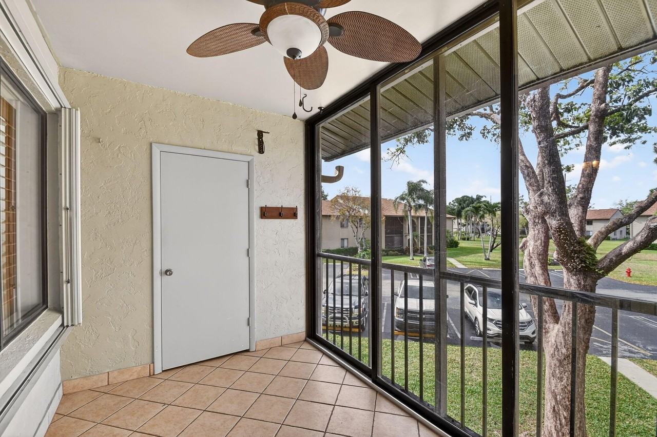 511 Shady Pine Way Apt D2 - Photo 6 of 39