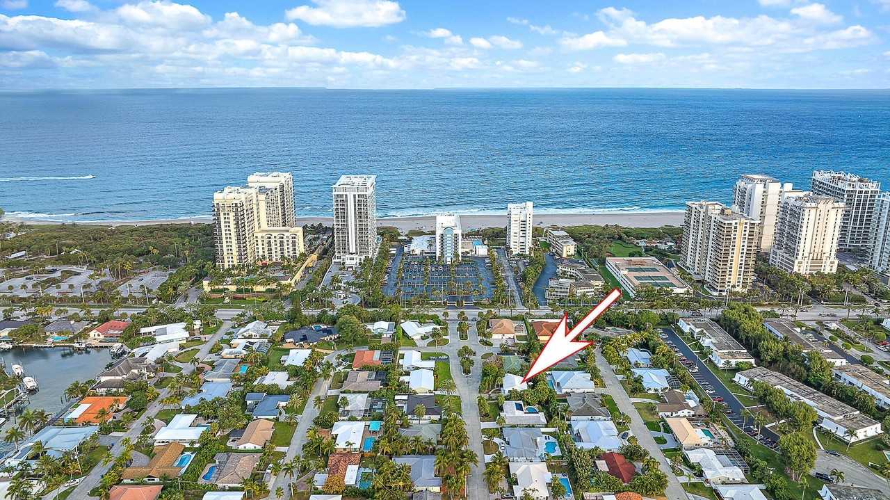 1271 Morse Blvd - Photo 2 of 21